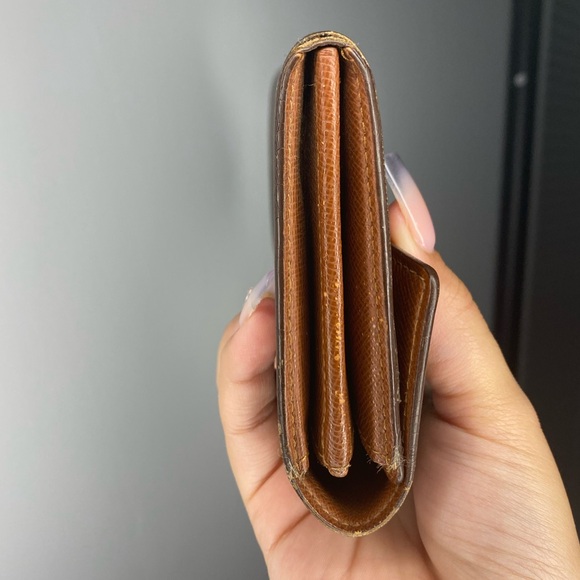 *SOLD 💘*****LV Monogram Sarah Wallet 💳 - Picture 7 of 11